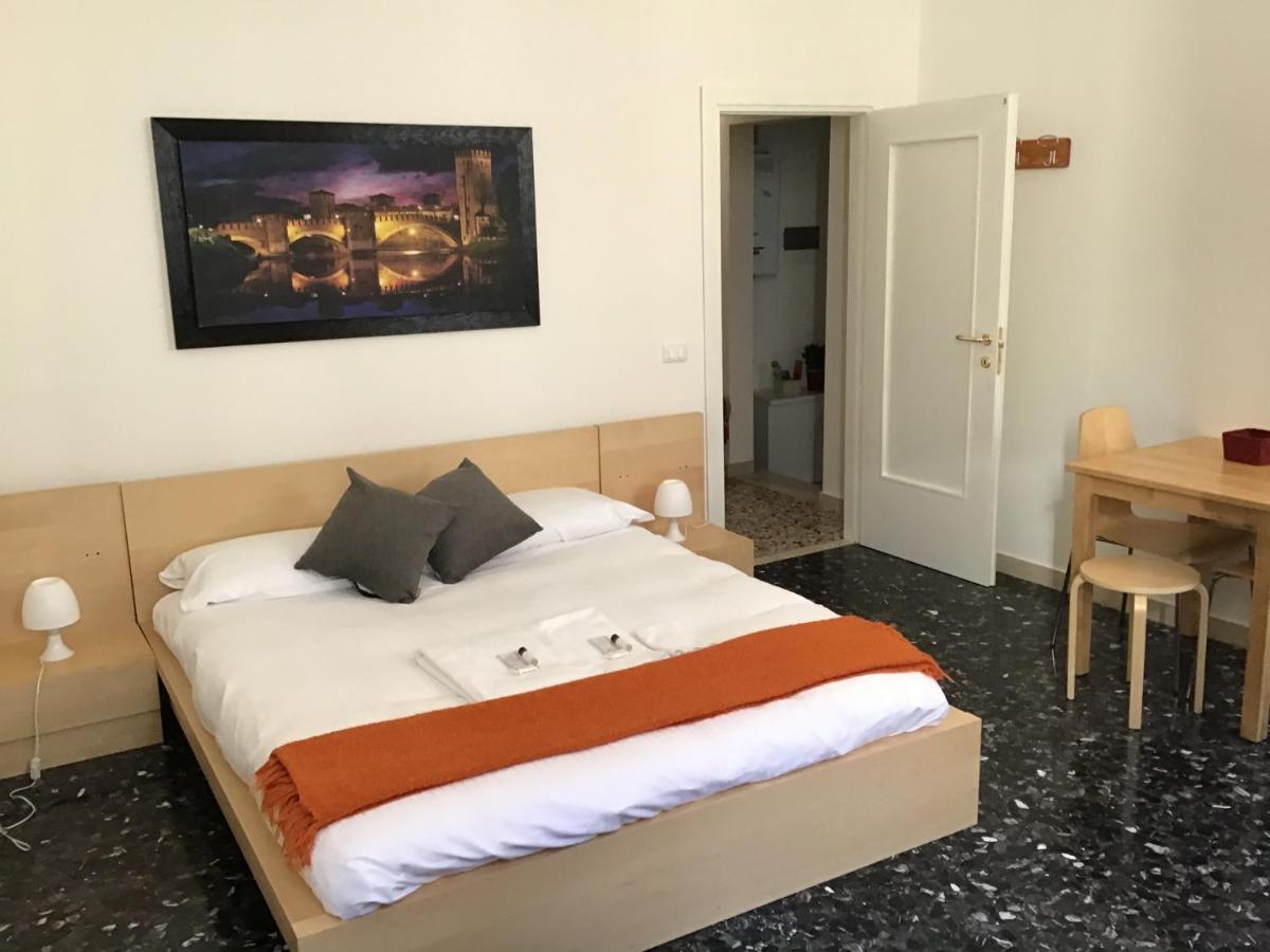 A Due Passi Da Giulietta-Casa Capuleti Leilighet Verona Eksteriør bilde